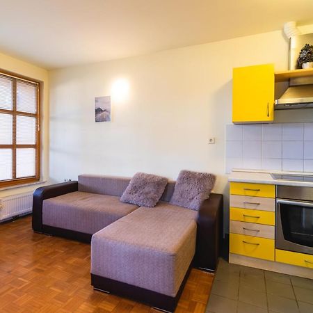 Relax Apartment In Banovci Verzej Bagian luar foto